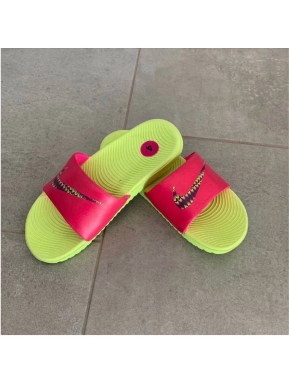 NWOT Nike Slides/slip on sandals Sz 5.5/6 pink Neon Logo Print